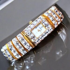 Elegant Gold and Silver Women's Bracelet Watch